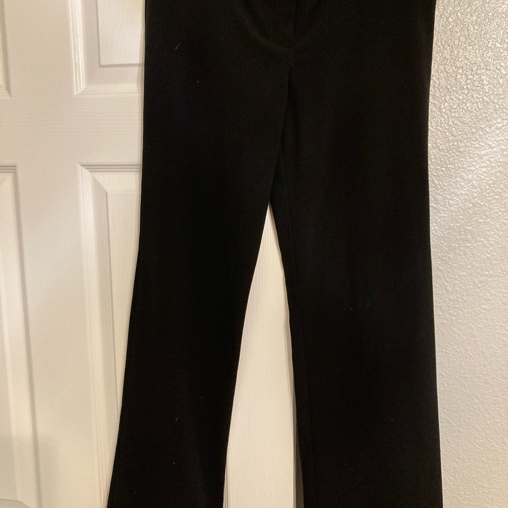 Black dress pant for any occasion low waisted size 5 more 9/10 15 in waist